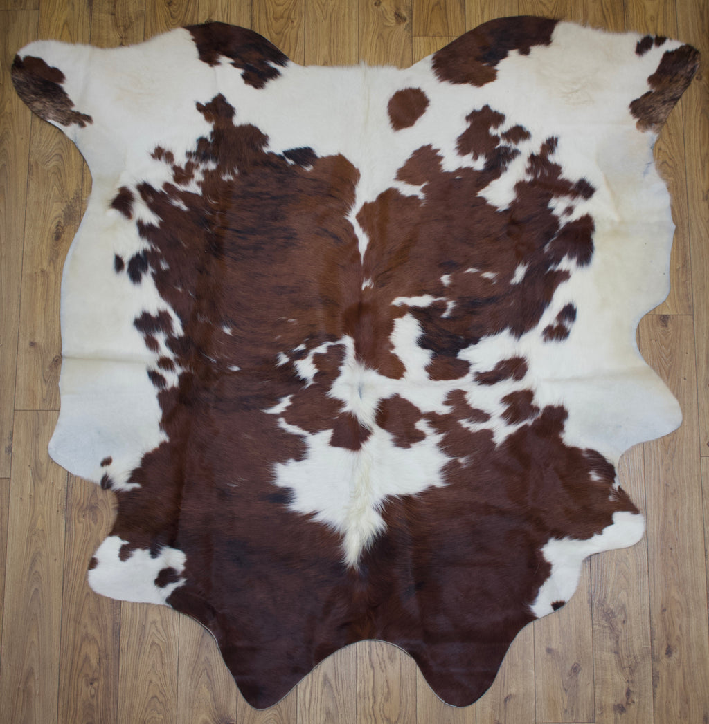 Hanlin tri colour cowhide skin rug